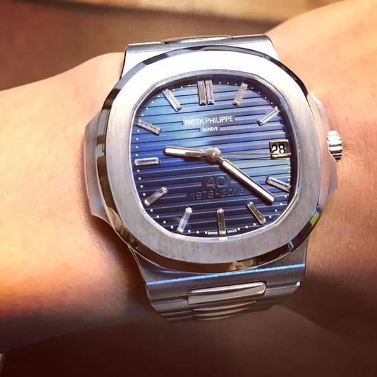 PATEK PHILIPPE 5711/1P