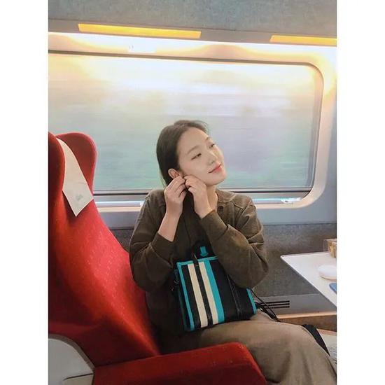 你和金高银之间 差了多少件“基本款”插图(38) 你和金高银之间 差了多少件“基本款”
