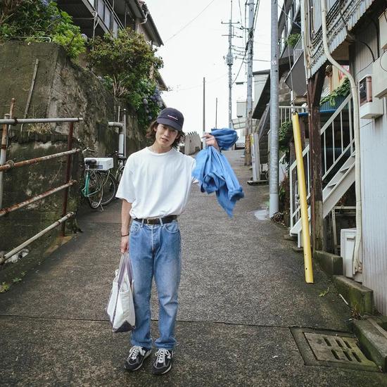 欧美风工装满大街都是 复古港风穿搭要成为新潮流插图(27) 欧美风工装满大街都是 复古港风穿搭要成为新潮流