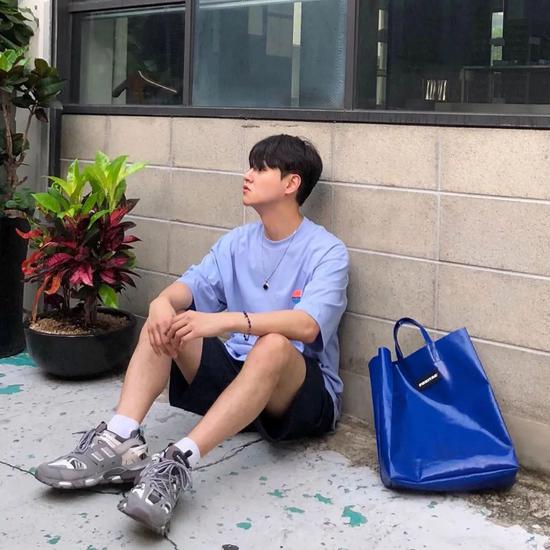 只要鞋子价格贵 随便怎么穿都对插图(7) 只要鞋子价格贵 随便怎么穿都对