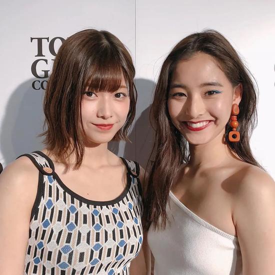陈赫的“蓝色妖姬妆”究竟是何方神圣? 陈赫的“蓝色妖姬妆”究竟是何方神圣?