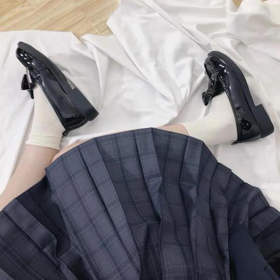 别再买“BM风”小短裙了2020年流行的裙子长这样 别再买“BM风”小短裙了2020年流行的裙子长这样