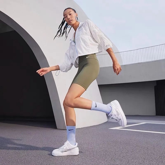 Nike AF1 空军一号运动鞋