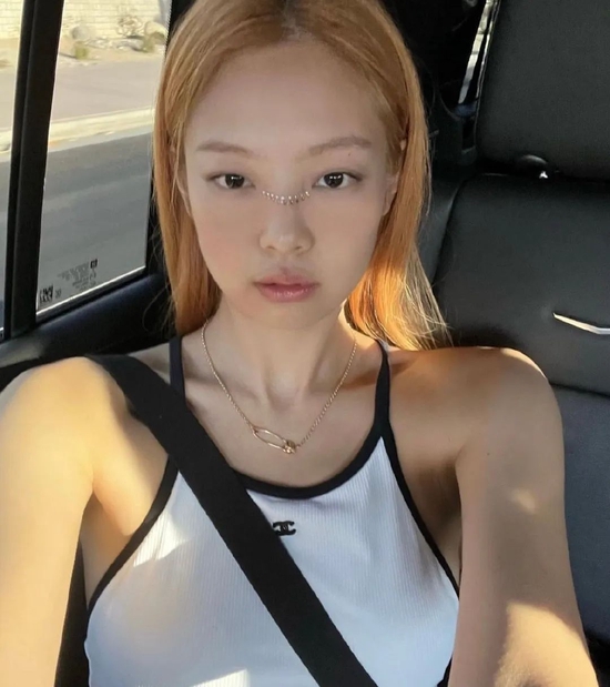 BLACKPINK回归 是美女们的刘海劫?