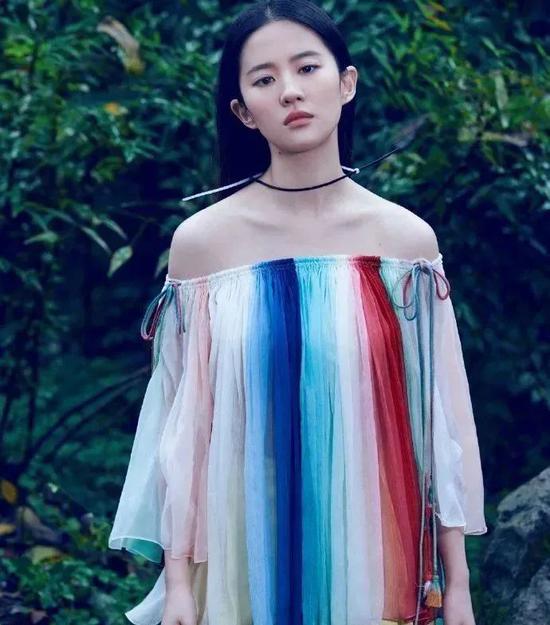比千颂伊还拽 徐睿知的魔女范儿还不是靠ta插图(28) 比千颂伊还拽 徐睿知的魔女范儿还不是靠ta