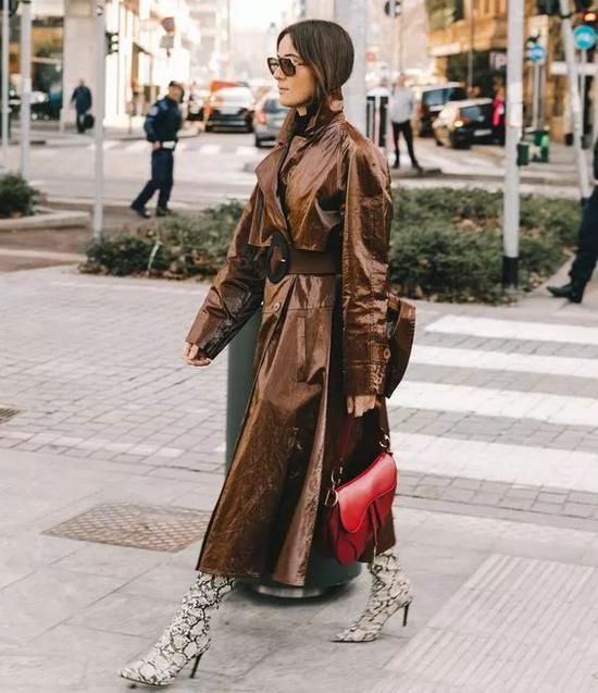 巧克力色风衣_巧克力色头发(3)