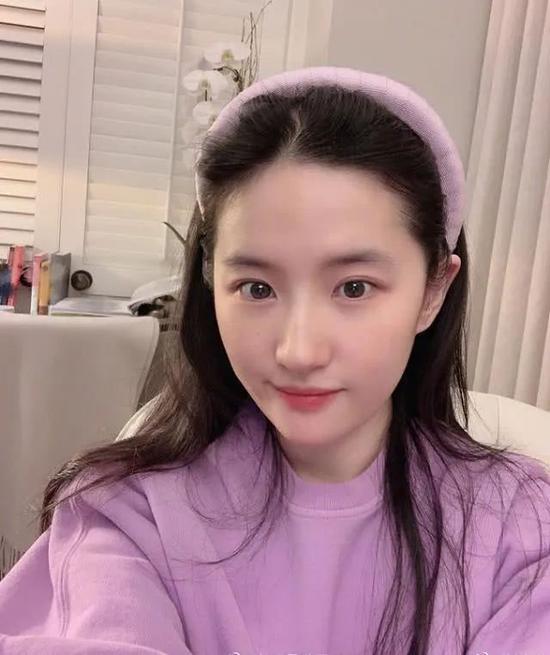 紫色系妆容难道到现在还没有过时吗? 紫色系妆容难道到现在还没有过时吗?
