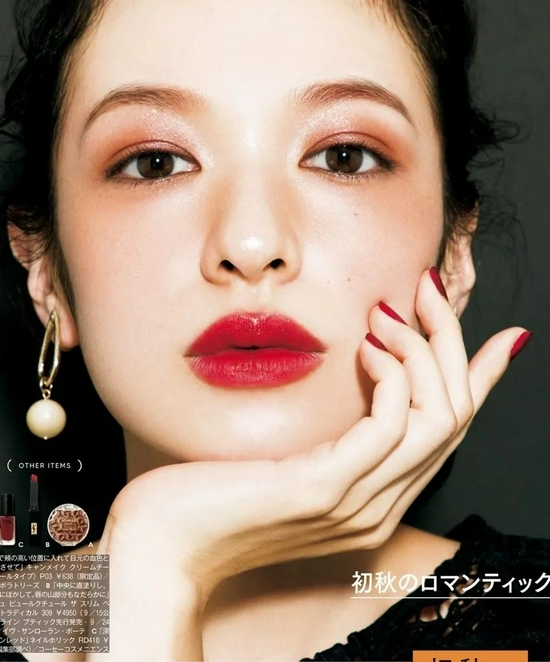 要想秋冬妆容摆脱“老气感” 这4点少女感技巧要掌握-幽兰花香 要想秋冬妆容摆脱“老气感” 这4点少女感技巧要掌握-幽兰花香