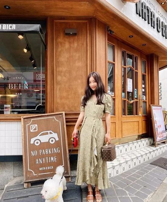 ▲齊恩世 連衣裙:Sisley