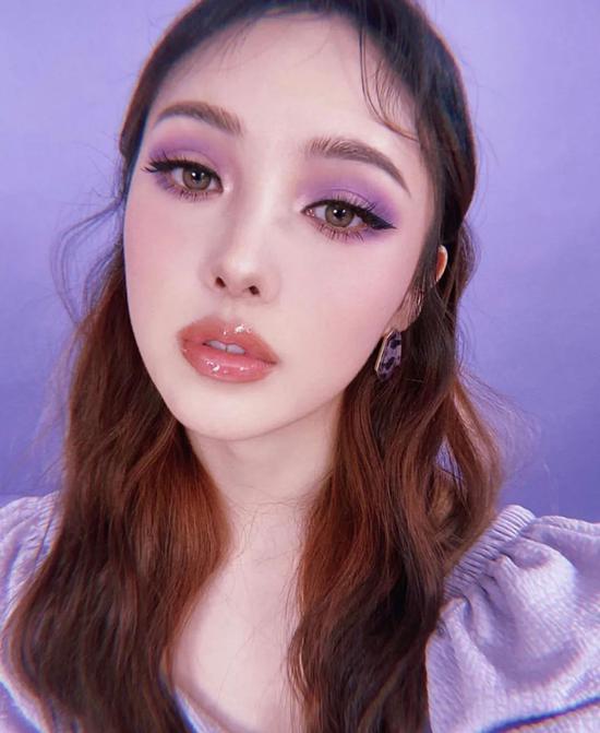 紫色系妆容难道到现在还没有过时吗? 紫色系妆容难道到现在还没有过时吗?
