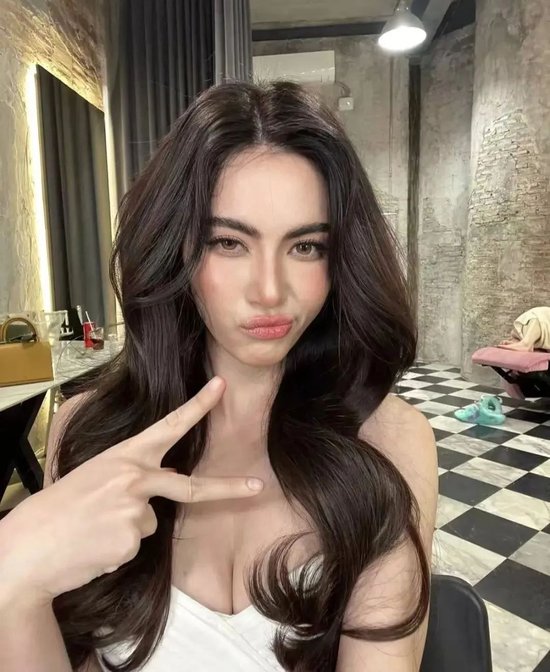 ̩Ȩ�������������ѳ�Ũ�չ�Ů