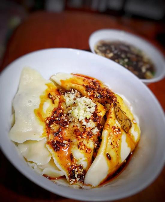 中午吃泡馍晚上吃火锅?中国这辆美食高铁火了 中午吃泡馍晚上吃火锅?中国这辆美食高铁火了