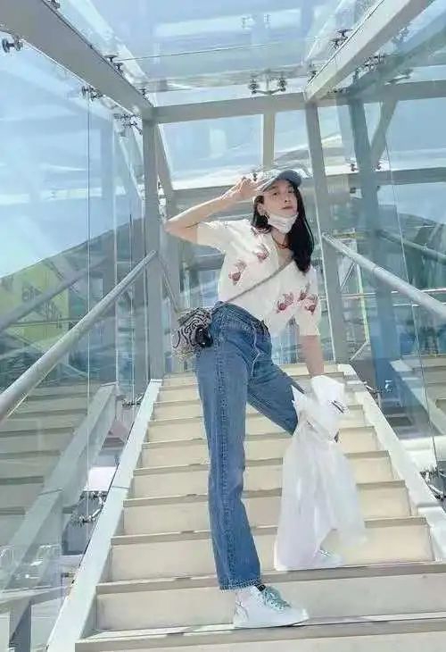 解锁入秋第一件单品,它才是高手!-幽兰花香 解锁入秋第一件单品,它才是高手!-幽兰花香