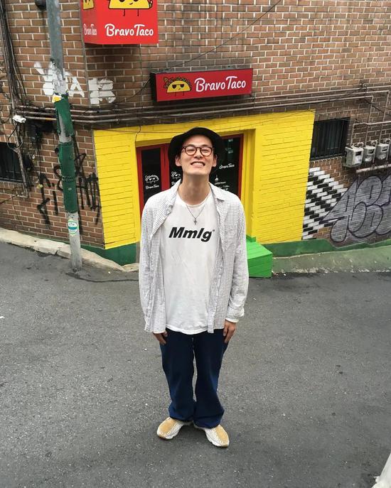 潮牌主理人的穿搭什么水平 看看这对模特情侣插图(16) 潮牌主理人的穿搭什么水平 看看这对模特情侣