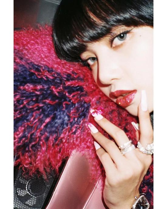 我听的不是歌 而是拥有BLACKPINK的最新妆容指南