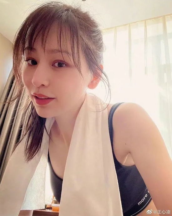 不带妆21天 怎么就在家长了闭口?