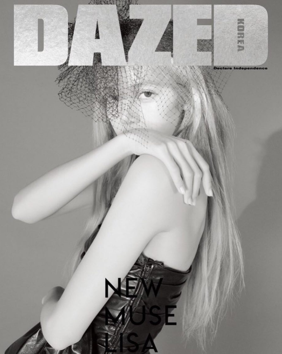 Lisa身着CELINE for《Dazed》Korea February 2019