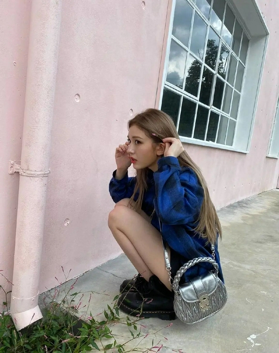 早秋的一张安全牌:永不过时的格纹!倪妮、刘雯、SOMI的穿法各有千秋!-幽兰花香 早秋的一张安全牌:永不过时的格纹!倪妮、刘雯、SOMI的穿法各有千秋!-幽兰花香