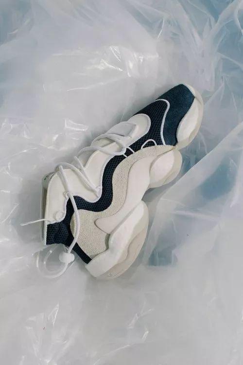 ▲ Bristol Studio x adidas Originals 2018 秋冬联名 Crazy BYW 系列