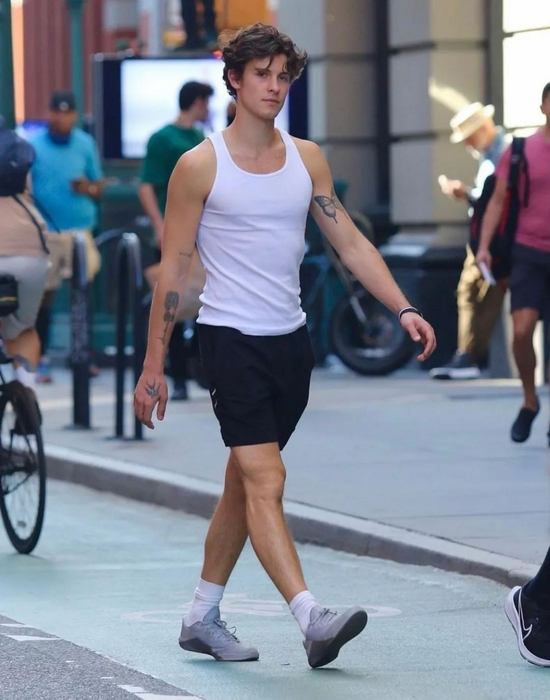 当地时间9月7日，Shawn Mendes现身纽约