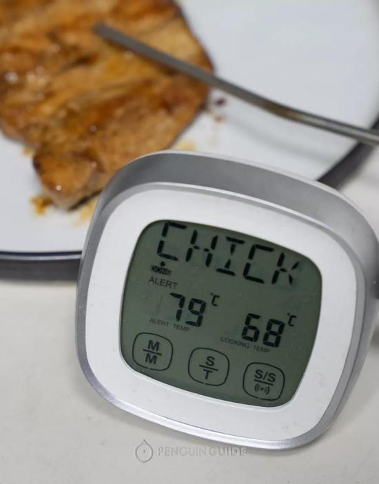 此时内部温度是68摄氏度(154华氏度),