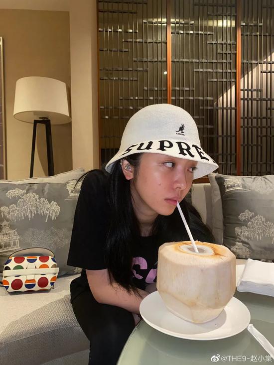 赵小棠这个素颜皮肤在娱乐圈算什么水平? 赵小棠这个素颜皮肤在娱乐圈算什么水平?