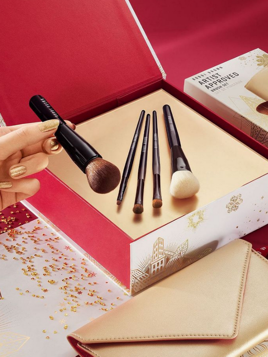 图源ins@bobbibrown