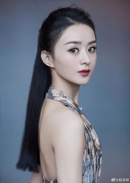 为什么赵丽颖看起来总是奶凶奶凶的?是服化的锅吗? 为什么赵丽颖看起来总是奶凶奶凶的?是服化的锅吗?