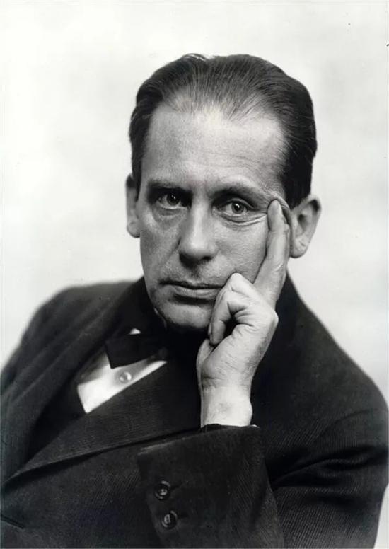 瓦尔特·格罗皮乌斯 Walter Gropius