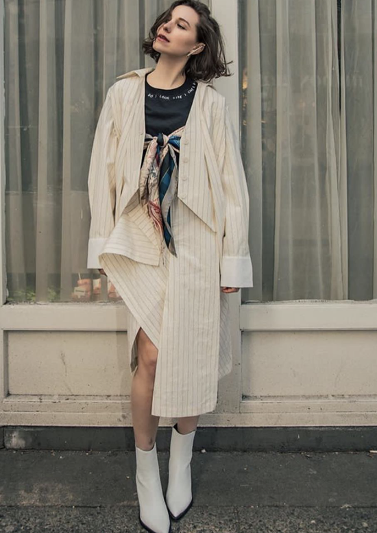 上海大地风衣_上海穿风衣女图片(3)