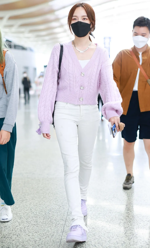 跟着Jennie、杨幂一起买的针织衫,怎么就总也穿不对?-幽兰花香 跟着Jennie、杨幂一起买的针织衫,怎么就总也穿不对?-幽兰花香