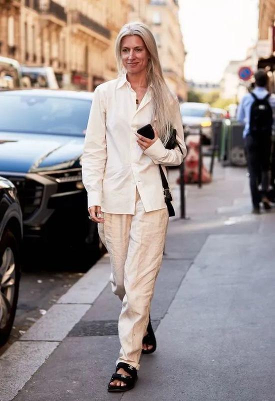 上:Yves Saint Laurent1972 下:Sarah Harris