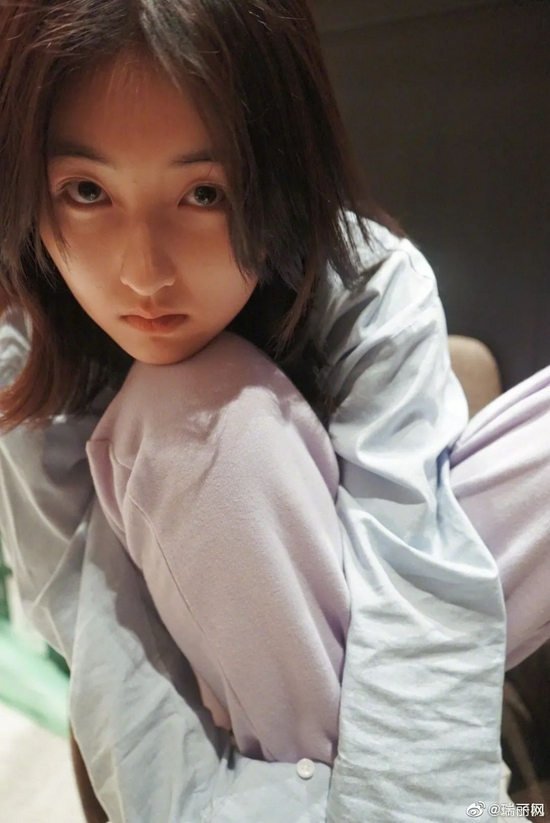 迪丽热巴欧阳娜娜的短发 容易打理还显脸小-幽兰花香 迪丽热巴欧阳娜娜的短发 容易打理还显脸小-幽兰花香