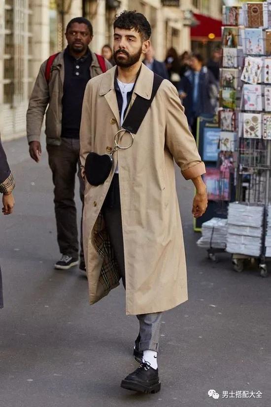 男士风衣背包_男士背包图片(2)