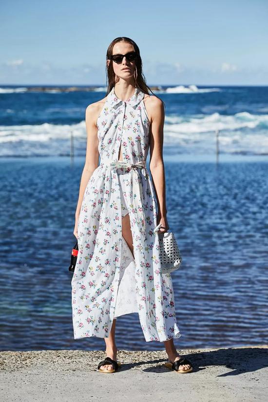 Matchesfashion.com X Emilia Wickstead 夏季度假胶囊系列