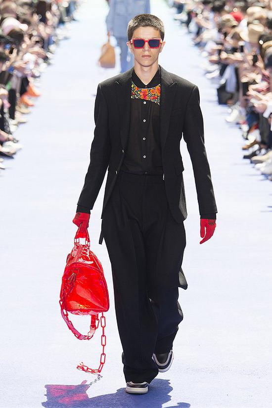 Louis Vuitton 2019春夏男装系列 图片来源：Vogue