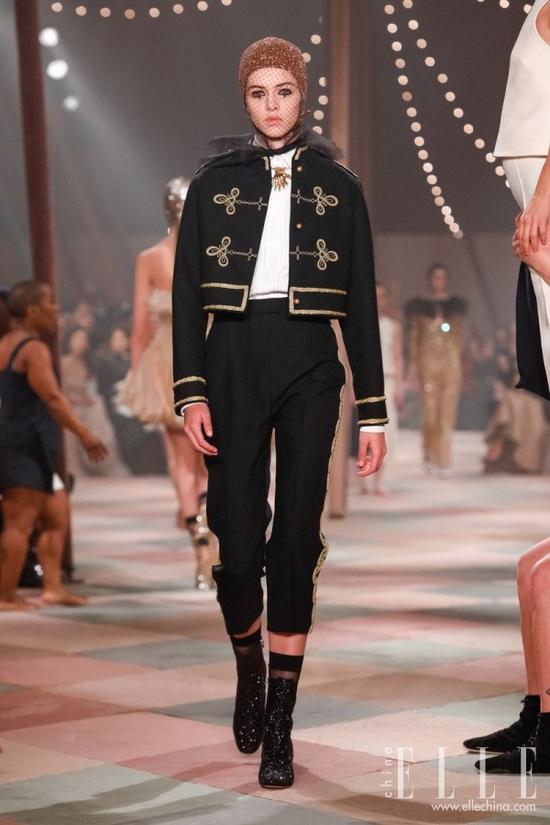 红毯上的宝藏女神们 丑/美上热搜