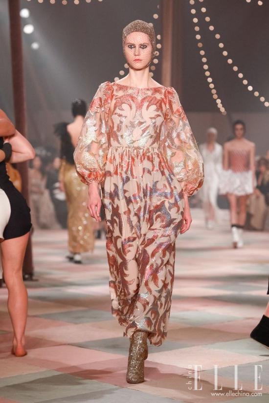 红毯上的宝藏女神们 丑/美上热搜