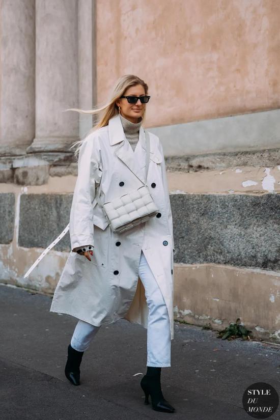 风衣领子脏了怎么办_软胶娃娃脏了怎么办(3)