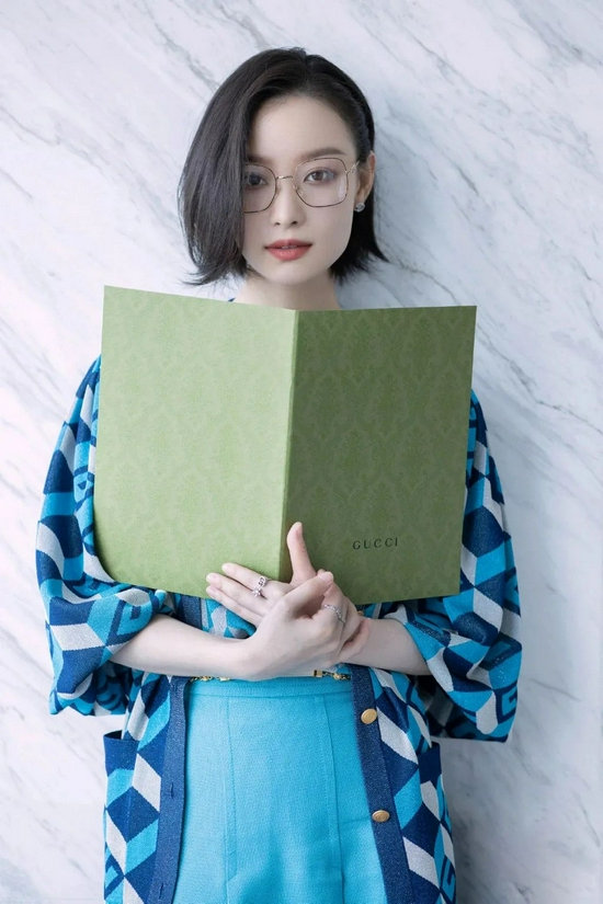 迪丽热巴欧阳娜娜的短发 容易打理还显脸小-幽兰花香 迪丽热巴欧阳娜娜的短发 容易打理还显脸小-幽兰花香