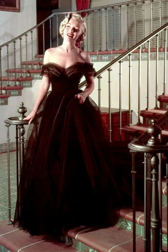 1951 Marilyn Monroeat Oscars