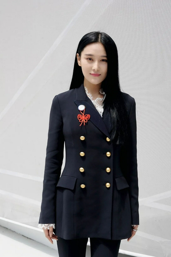 吴宣仪的剪发舞台太绝 为什么女明星敢随便动头发?-幽兰花香 吴宣仪的剪发舞台太绝 为什么女明星敢随便动头发?-幽兰花香