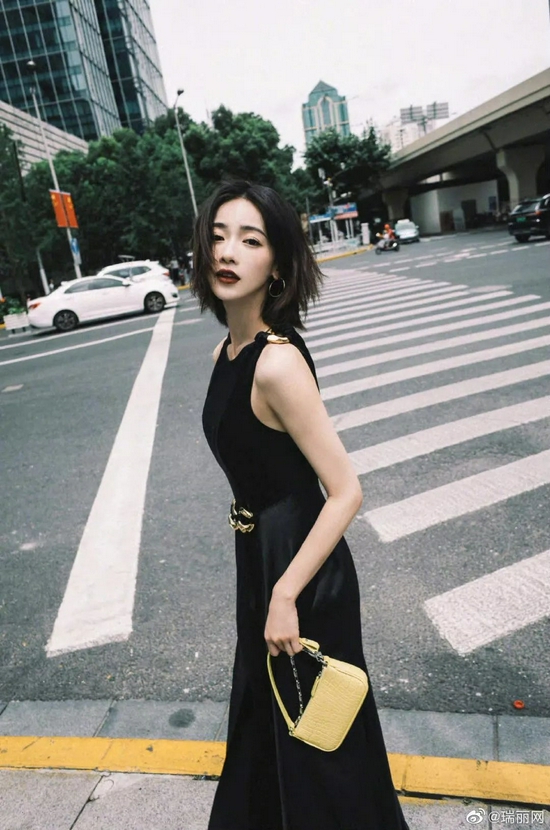 迪丽热巴欧阳娜娜的短发 容易打理还显脸小-幽兰花香 迪丽热巴欧阳娜娜的短发 容易打理还显脸小-幽兰花香