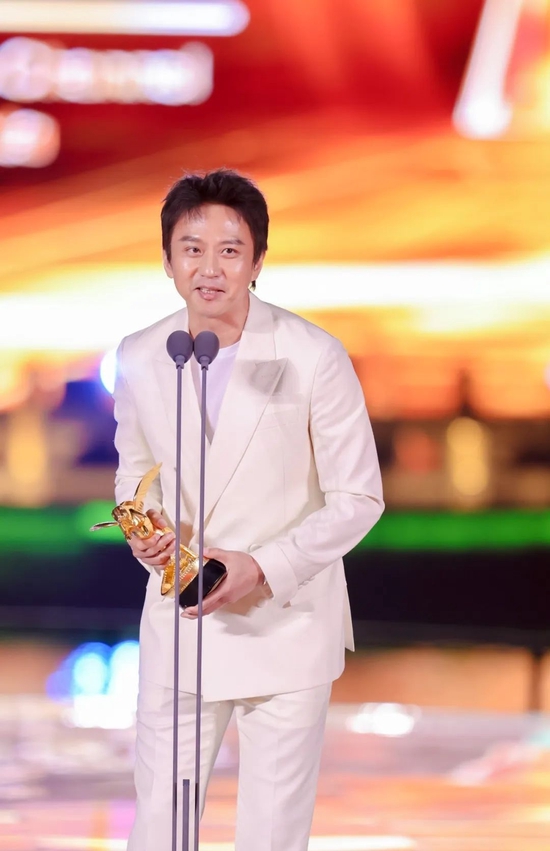 邓超主演的《中国乒乓之绝地反击》获得“年度口碑影片”荣誉