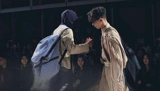Staffonly 2019ss秀场 图片来源:popzx