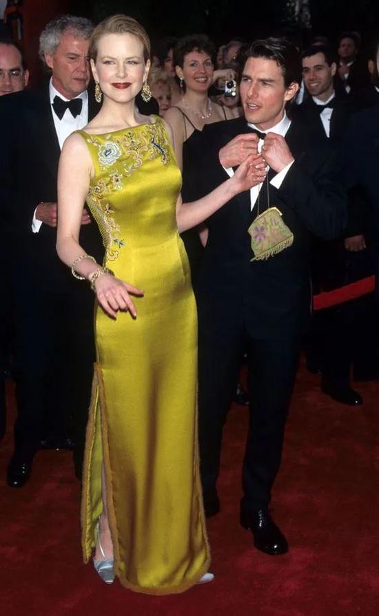 上：Christian Dior1997春季高定系列下：Nicole Kidman & Tom Cruise