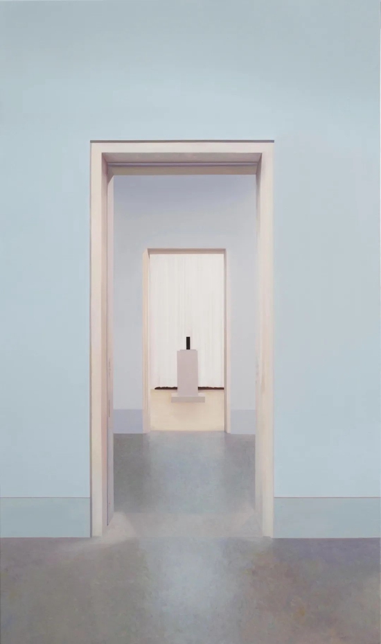 杨伯都《在美术馆五月》，布面油画，120 x 70 cm，2022