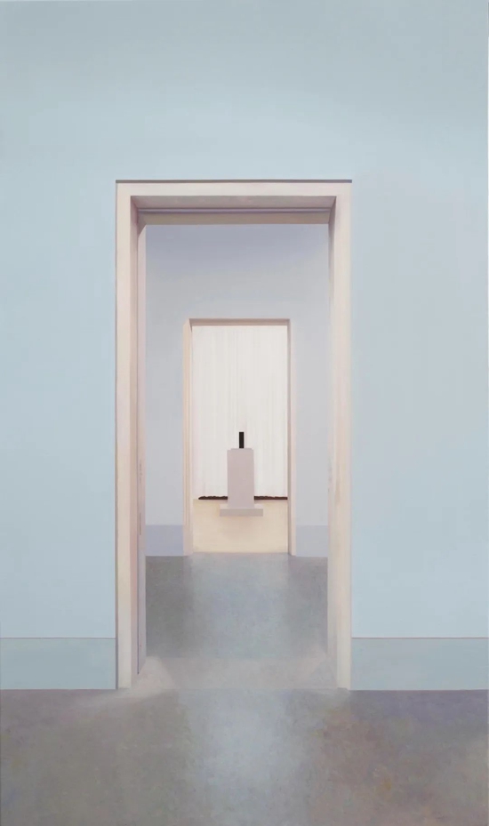 杨伯都《在美术馆五月》,布面油画,120 x 70 cm,2022