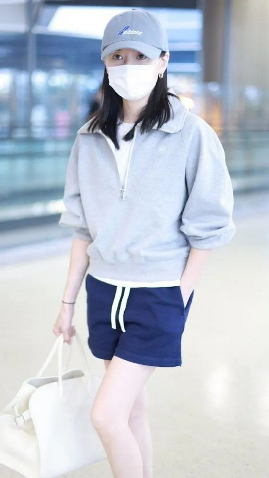 Polo衫在倪妮的身上怎么这么听话?-幽兰花香 Polo衫在倪妮的身上怎么这么听话?-幽兰花香