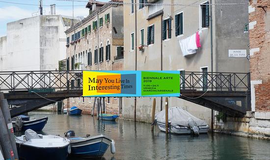威尼斯双年展期间的水城街道(图片来自:veniceinsider)